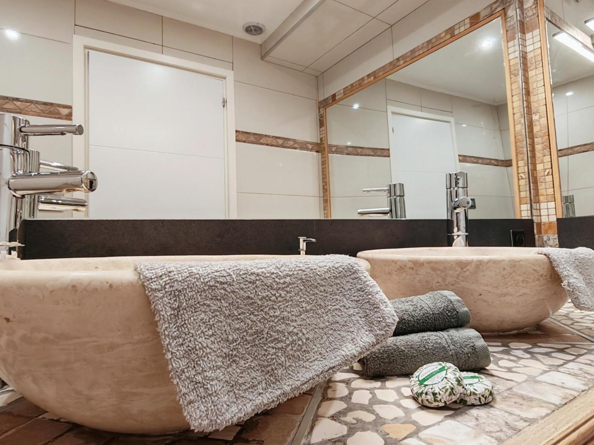 Magnifique Appartement Le Cannet,Cannes, Parking, Wifi エクステリア 写真